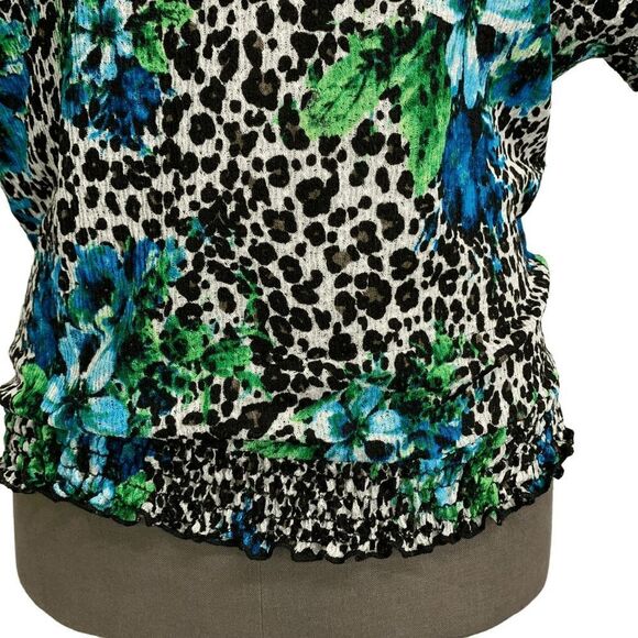 Urban Mix Junior's size 2X Black white animal Print floral short sleeve blouse - Picture 5 of 14